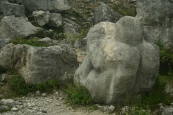 Stone carving at Tout Quarry